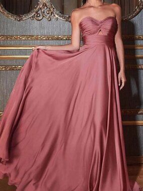 NWT Ladivine 7496 Keyhole Strapless Prom Dress Mauve Rose Size 8